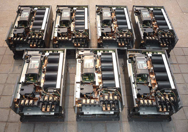 變頻器控制電機需要設(shè)定哪些參數(shù)——西安西瑪電機（西安西瑪電機集團股份有限公司）官方網(wǎng)站